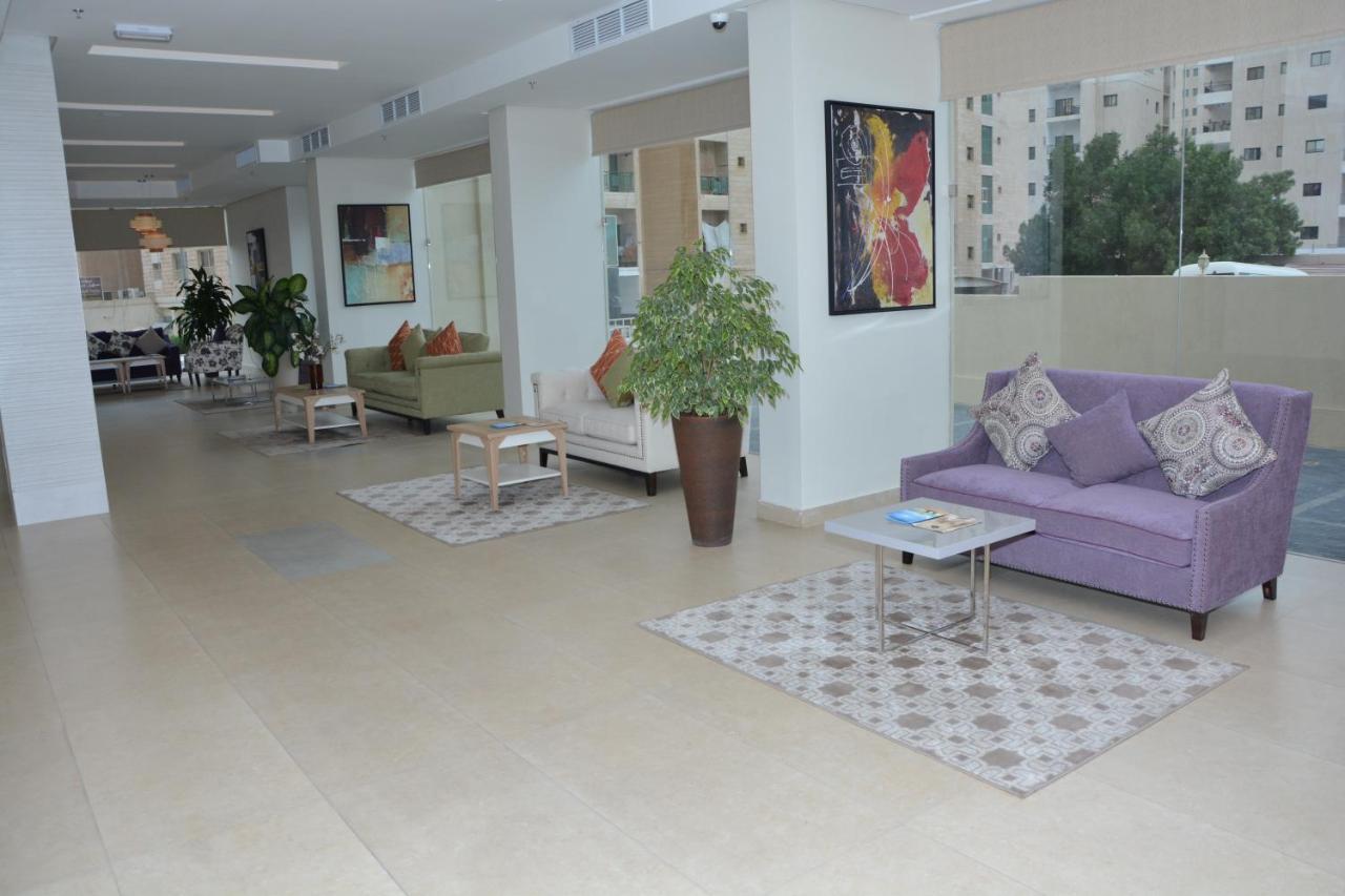 Хостел The Lofts Kuwait Fintas Кувейт Экстерьер фото