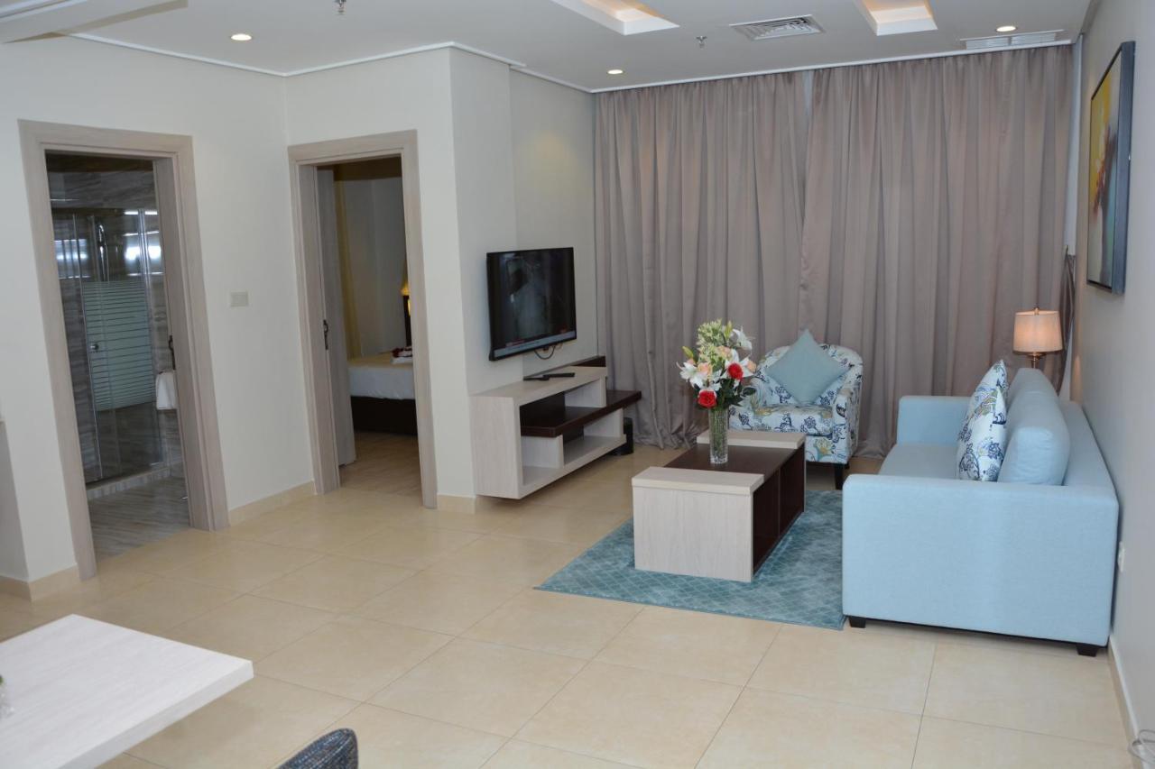 Хостел The Lofts Kuwait Fintas Кувейт Экстерьер фото