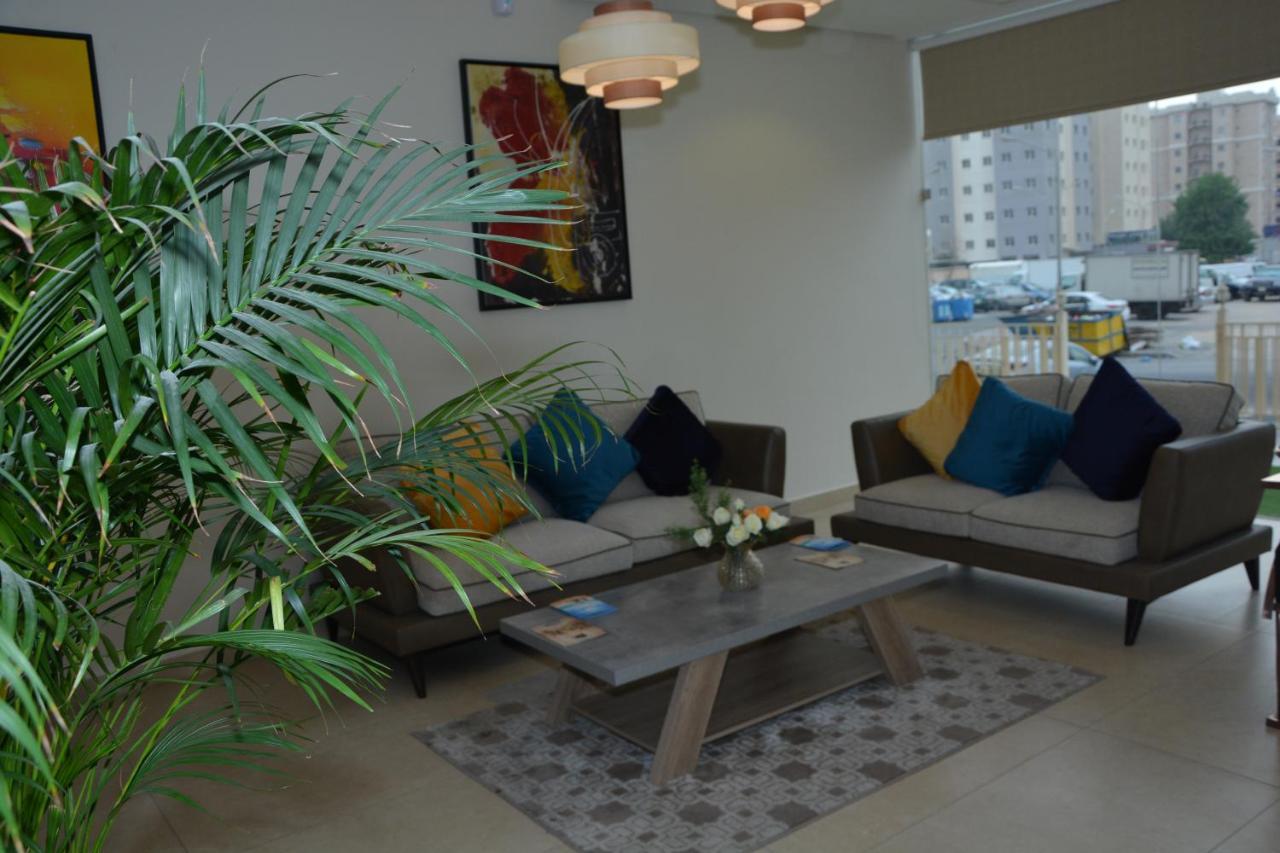 Хостел The Lofts Kuwait Fintas Кувейт Экстерьер фото