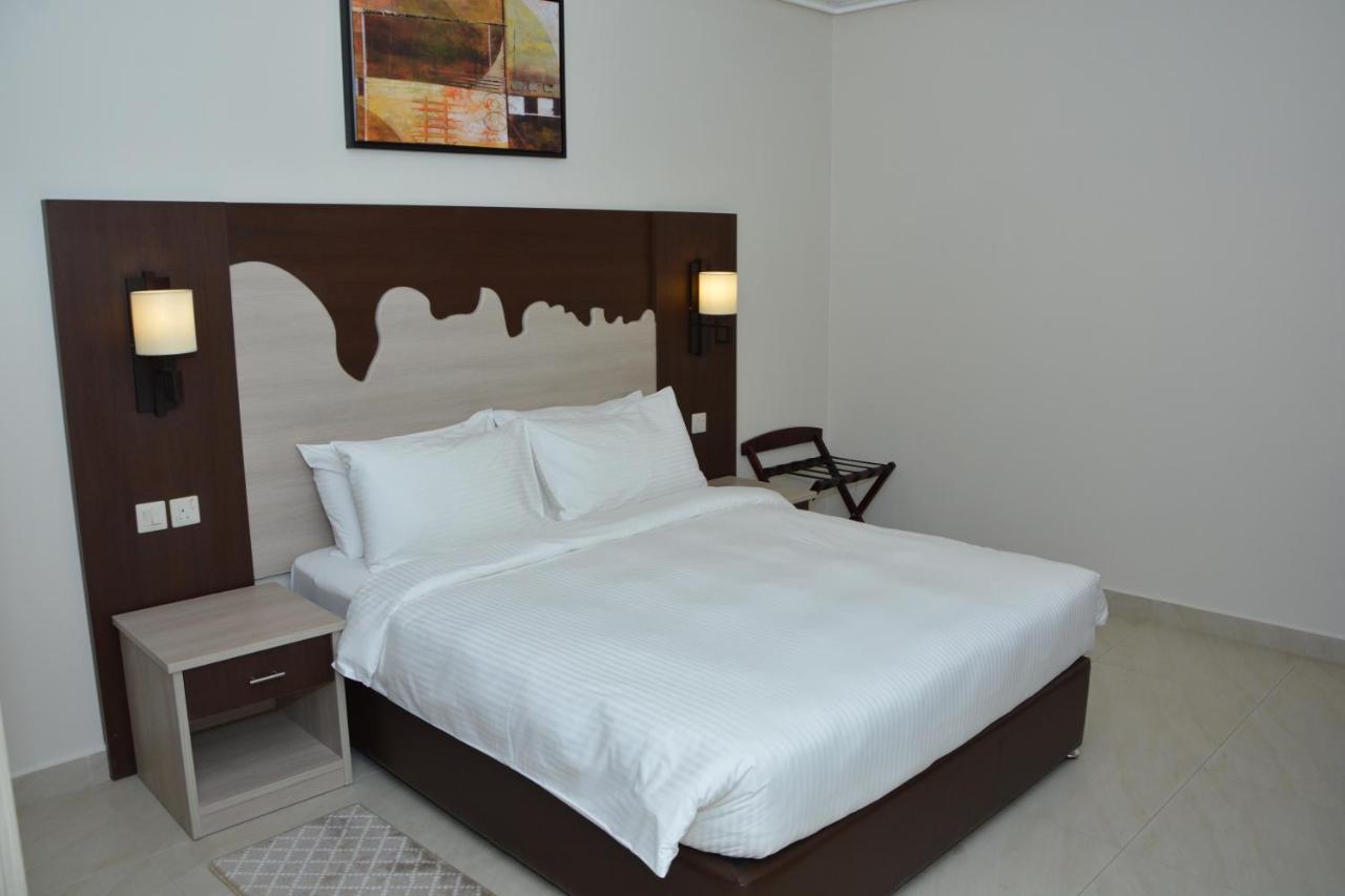 Хостел The Lofts Kuwait Fintas Кувейт Экстерьер фото